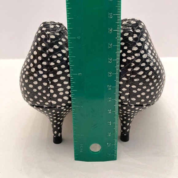 Talbots Sylvie Kitten Heel Bow Pumps Embossed Ocelot Black Leather Womens 8M NEW - Picture 8 of 9